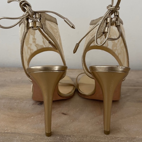 Heels 👠 - Picture 2 of 5